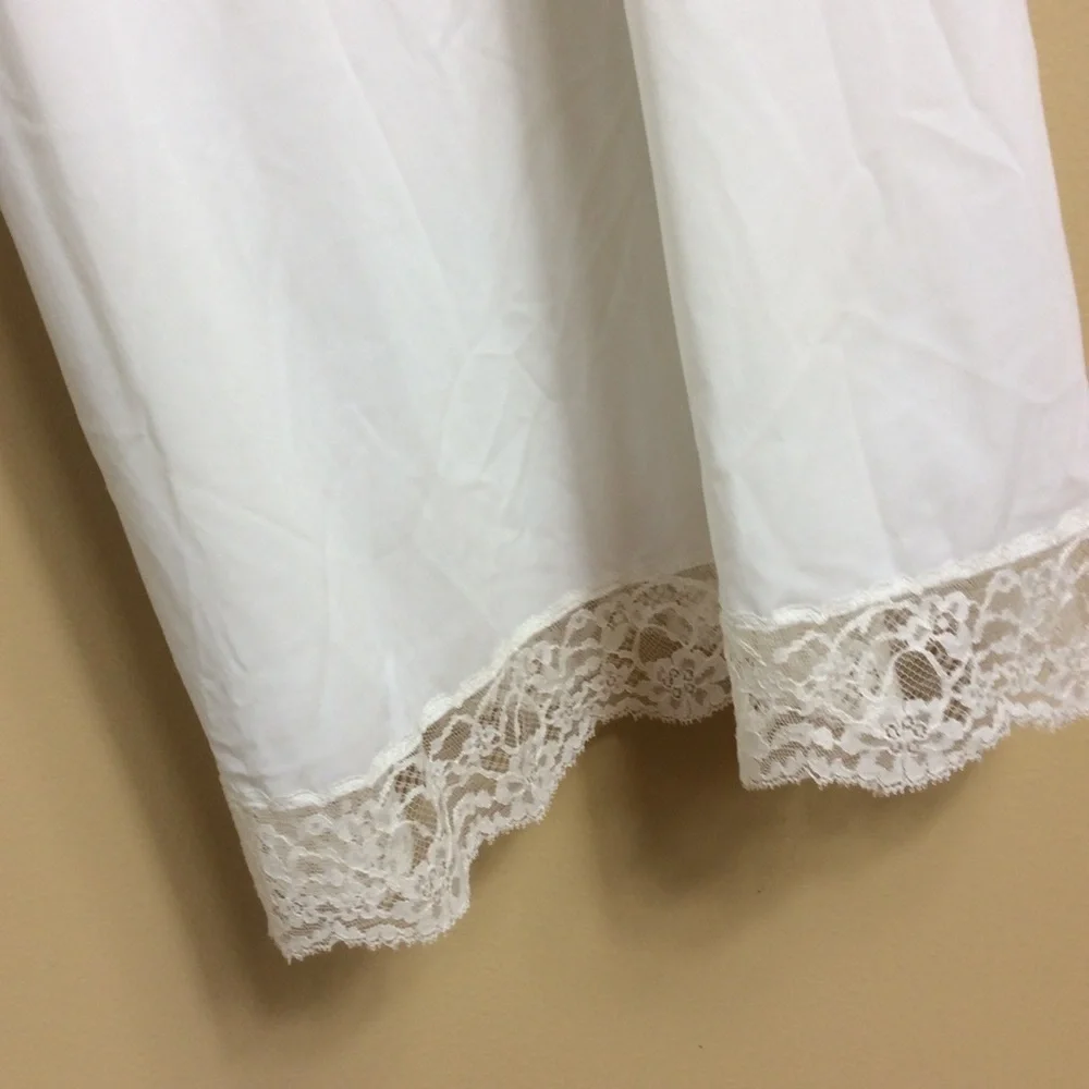 Vintage Vanity Fair white slip. 36. Medium. - Picture 4 of 7